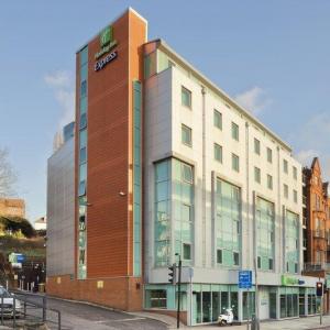 Holiday Inn Express London Swiss Cottage Hotel 