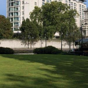 Four Seasons Hotel London at Park Lane