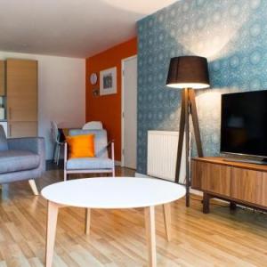 Spacious Central Family Apartment