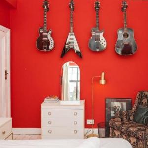 Unique Quirky 1BD in Belsize Park London