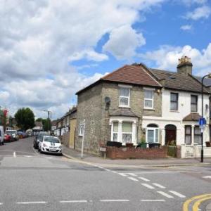 Four Bedroom House Chandos Road