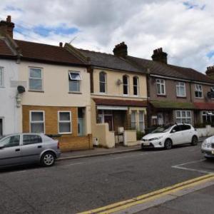Two Bedroom Flat St Andrews Road