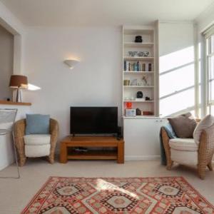 1 Bedroom Apartment in Notting Hill Accommodates 2