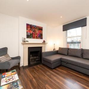 Parkside London Apartment (SS3)