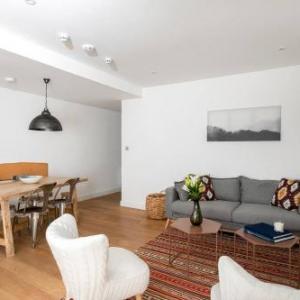 Beautiful 2BR Home in West Kensington by GuestReady London 
