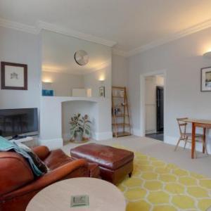 Vibrant 1 Bedroom Flat In Islington With Garden