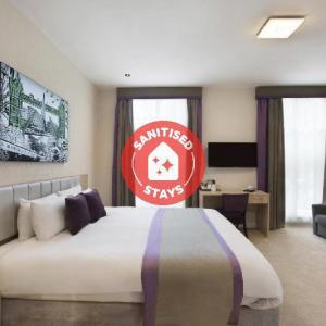 OYO townhouse 30 Sussex Hotel
