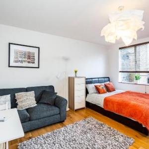 Studio Flat near Victoria Station