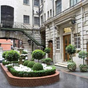 Knightsbridge Prestige Apartments
