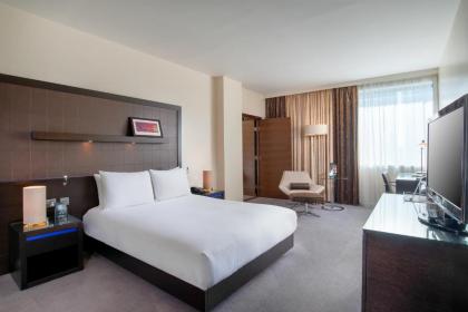 Hilton London Canary Wharf - image 15
