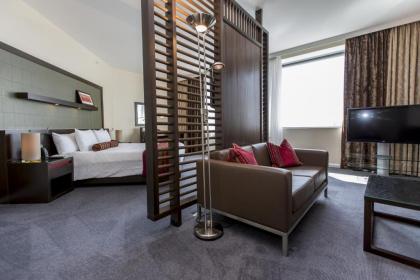 Hilton London Canary Wharf - image 20
