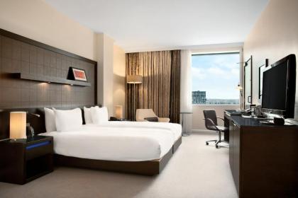Hilton London Canary Wharf - image 8