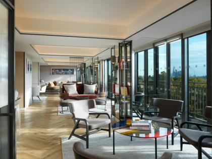 The Athenaeum Hotel & Residences - image 15