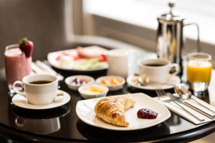 Montagu Place Hotel - image 11