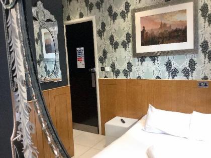 The Melville Hotel Kings Cross - image 12