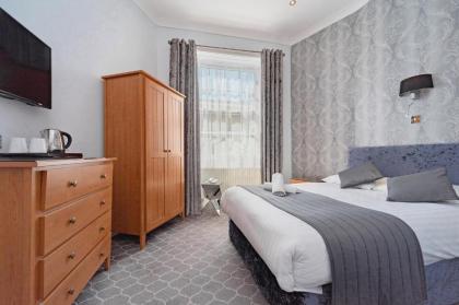 Mentone Hotel - B&B - image 20