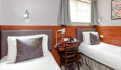 Wardonia Hotel - image 19