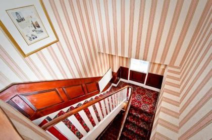 Avonmore Hotel - image 17