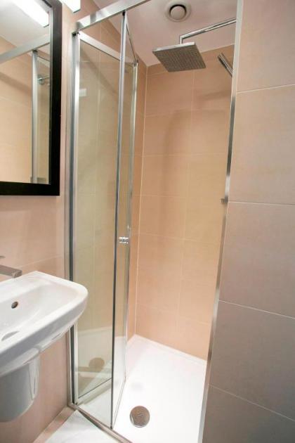 Bloomsbury Palace Hotel - image 17