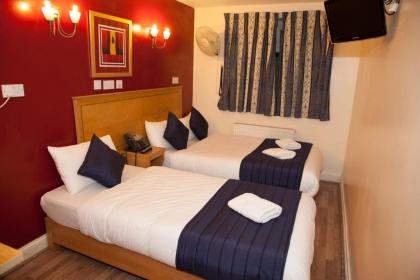 St Mark Hotel - image 1