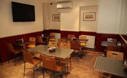 St Mark Hotel - image 11
