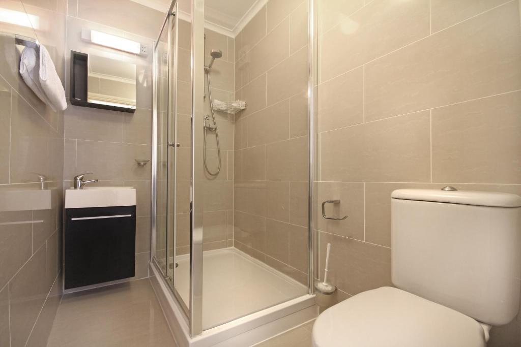 St Mark Hotel - image 4