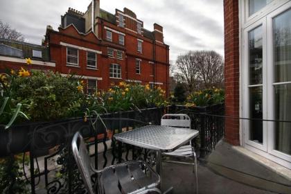 St Mark Hotel - image 8