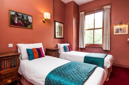 The Castleton Hotel - image 18