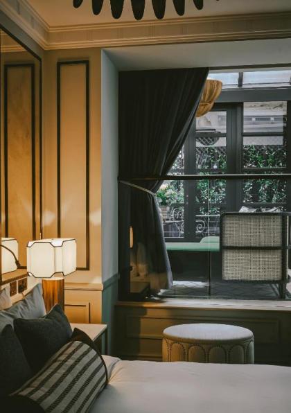 The Mayfair Townhouse - an Iconic Luxury Hotel - image 13
