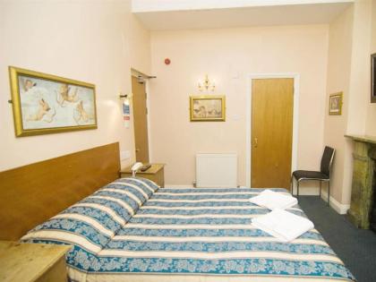 Normandie Hotel - image 12