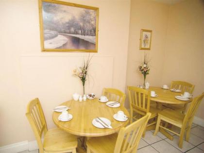 Normandie Hotel - image 9