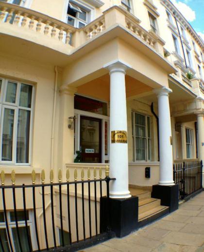 Corbigoe Hotel - image 1