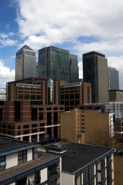 Marlin Apartments Canary Wharf - image 17