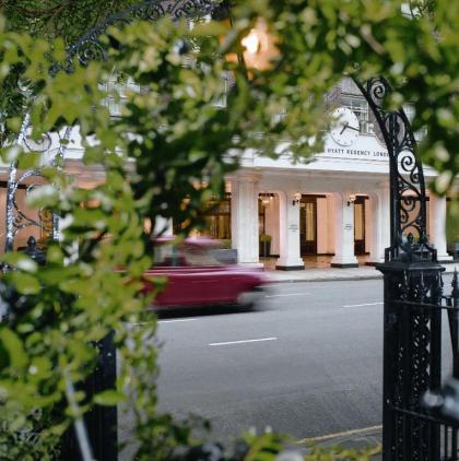 Hyatt Regency London - The Churchill Hotel - image 1