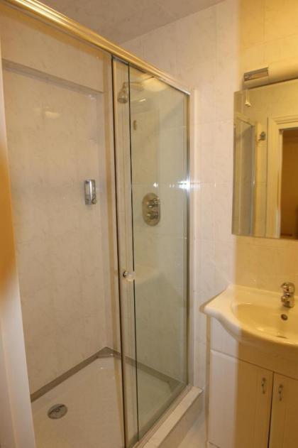 Aspen Hotel - image 3