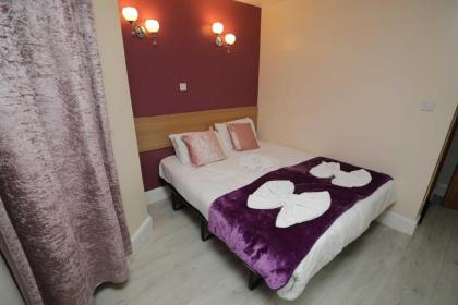 Holland Inn Hotel - image 16