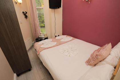 Holland Inn Hotel - image 18