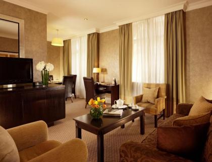 Taj 51 Buckingham Gate Suites and Residences - image 14