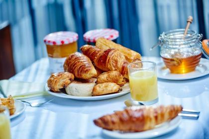 NYX Hotel London Holborn by Leonardo Hotels - image 2