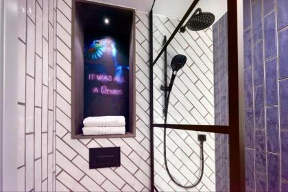 NYX Hotel London Holborn by Leonardo Hotels - image 8