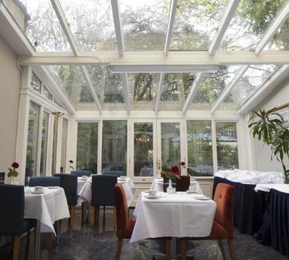 Grange Buckingham Hotel - image 11