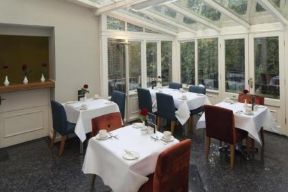 Grange Buckingham Hotel - image 12