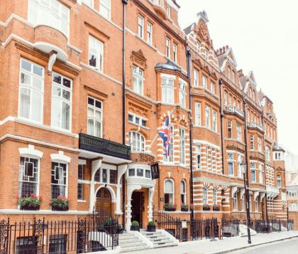 No.11 Cadogan Gardens - image 15