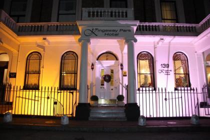 Kingsway Park Hotel - image 1