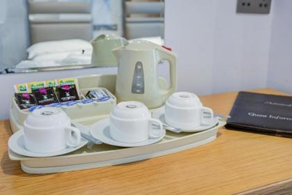 Kingsway Park Hotel - image 11