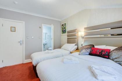 Kingsway Park Hotel - image 5