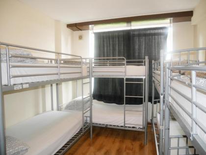 Kensal Green Backpackers - image 5