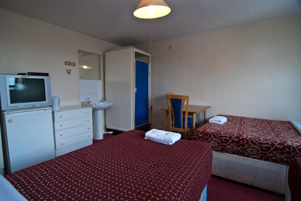 Plaza Hotel - image 7