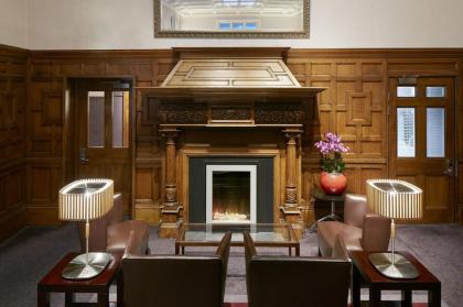 Club Quarters HotelTrafalgar Square - image 2
