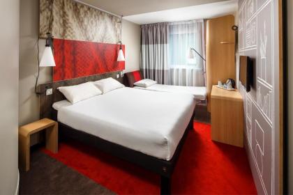 ibis London East Barking - image 12